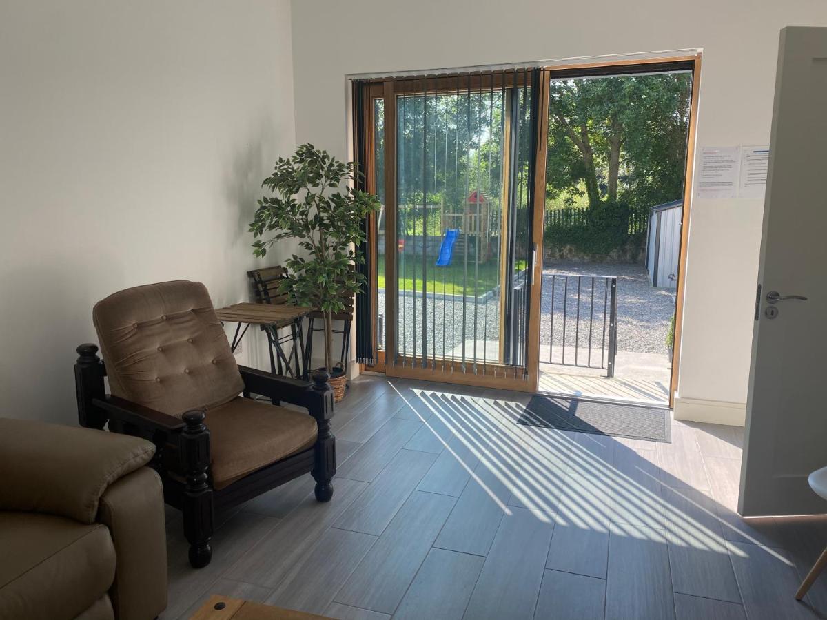 Apt 4 - Silver Spruce Apartment คิลลาร์นีย์ ภายนอก รูปภาพ